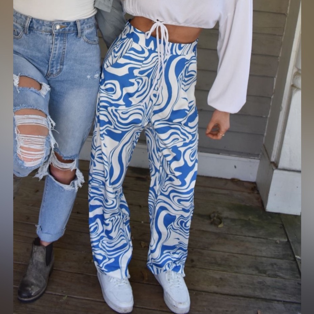 Blue swirl pants - size small